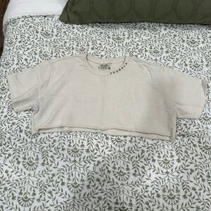 youngla super cropped tee